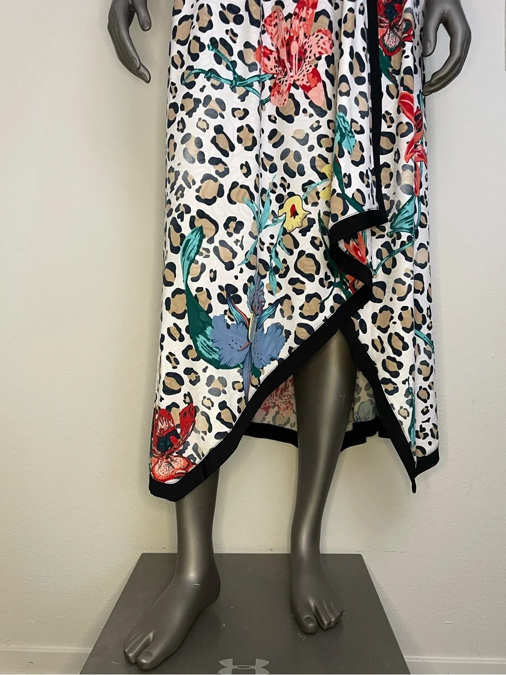 Soft Surroundings Skirt S Floral Leopard Print Asymmetrical Midi White Flowy - Picture 5 of 9